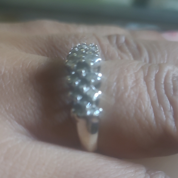 Elegant 14kt. White Gold Diamond Paved Ring 🚨PRICE FIRM🚨 - Picture 2 of 4